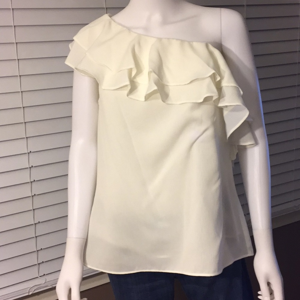 Apt 9 cream one shoulder